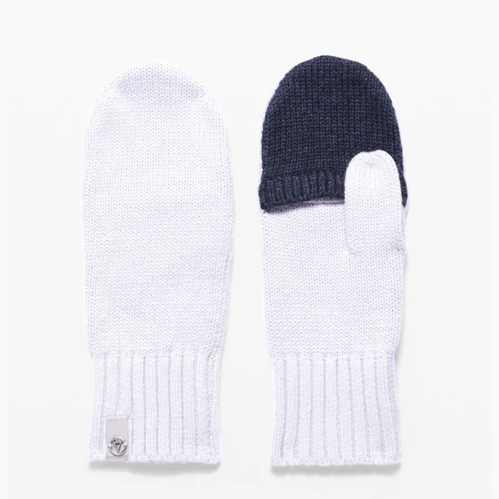 Ivivva Lululemon Proudly Present Mittens